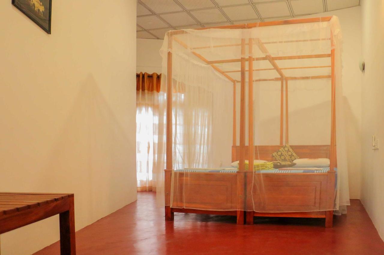 Julia Safari Inn تيساماهاراما المظهر الخارجي الصورة
